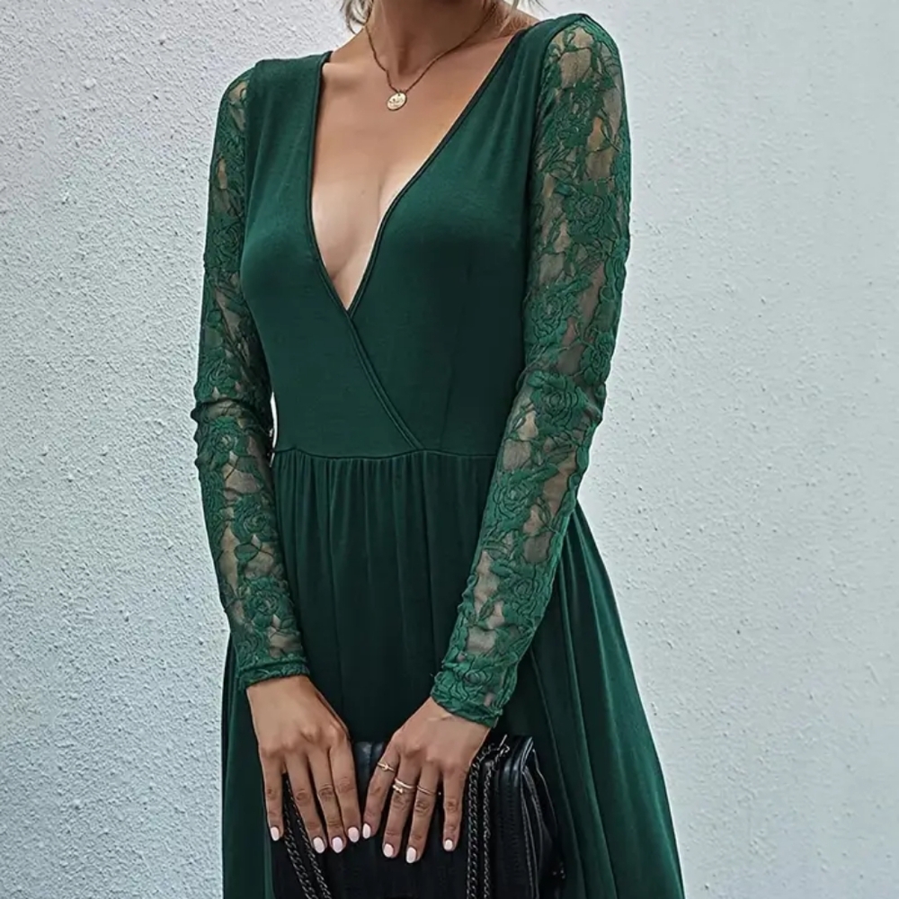 Long sleeve lace green dress
